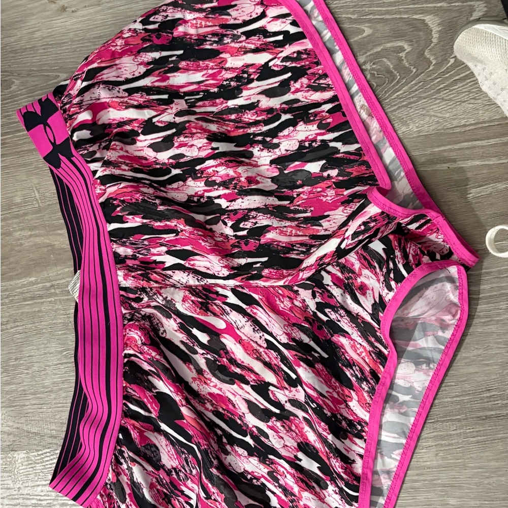 Under Armour Pink Black White Athletic Running Shorts